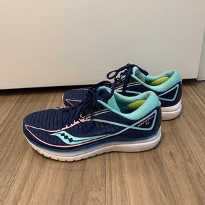 WOMEN'S KINVARA 10